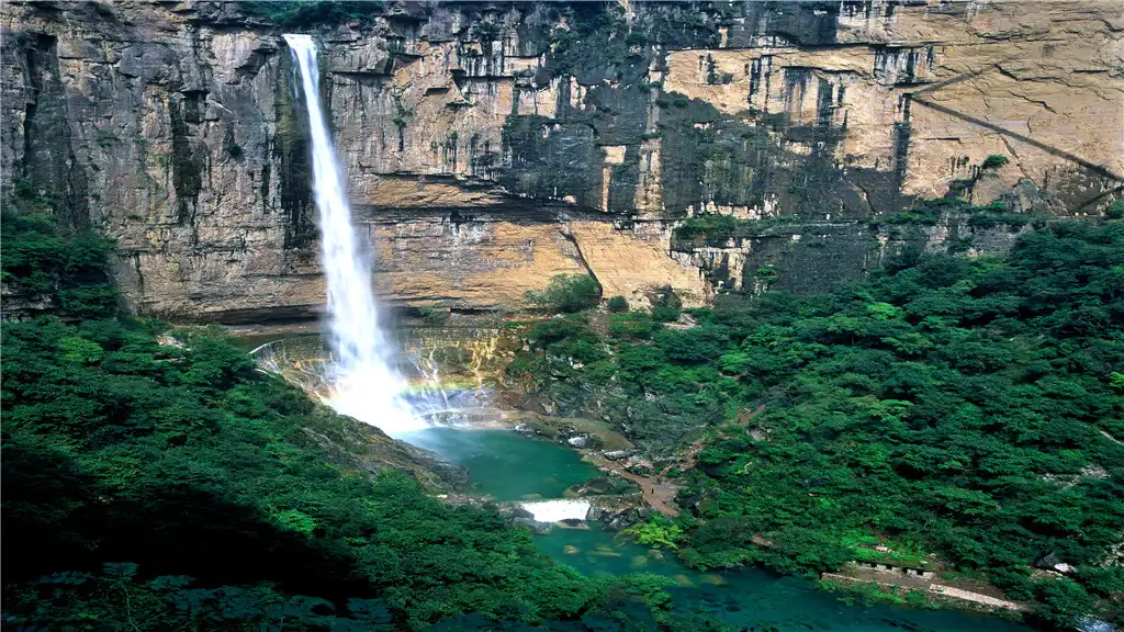 Các khách sạn gần Baligou Scenic Area