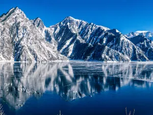 Tianshan Tianchi