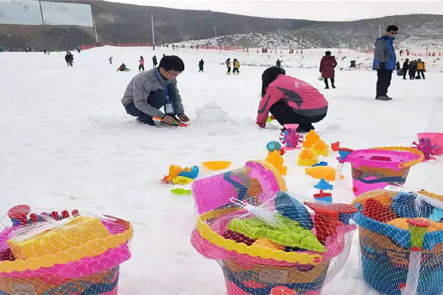 龍山國際滑雪場