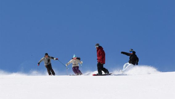 GALA Yuzawa & JR East Rail Pass (Tohoku | Nagano, Niigata area)
