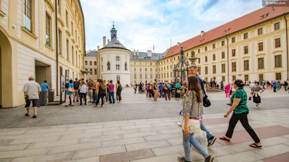 Half-Day Tour of Prague Castle District in Czech Republic|Includes admission ticket reservation
