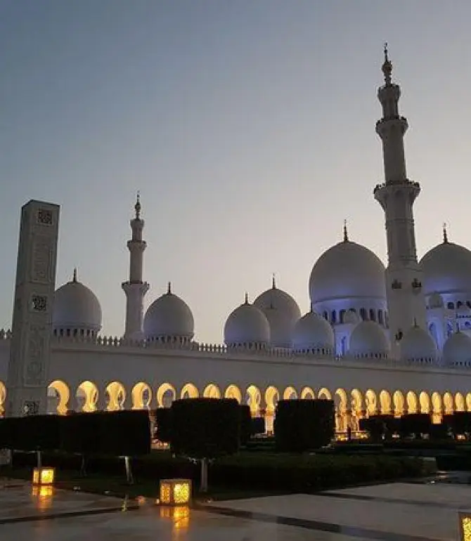 Full-Day Tour of Abu Dhabi City From Dubai, Day Trip with Guide