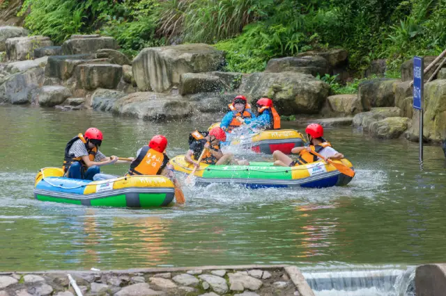 Rafting in Yingtan