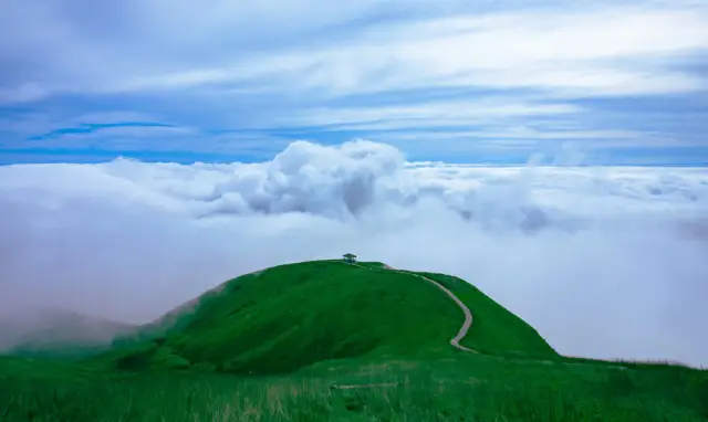 Sea of Clouds Sightseeing on Wugong Mountain