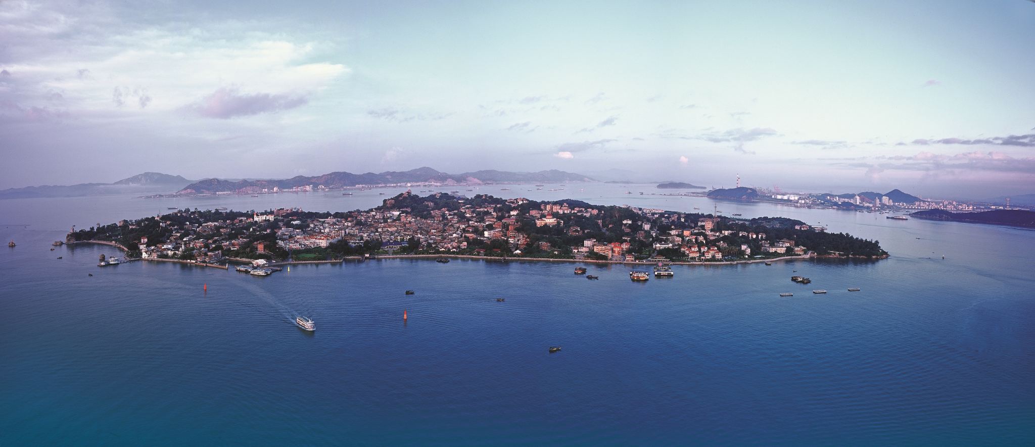 世界遺産・厦門【コロンス島】半日観光　＜午前発・午後発 / ホテル送迎付き / 日本語ガイド / 1名出発＞