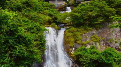 青雲山九天瀑布