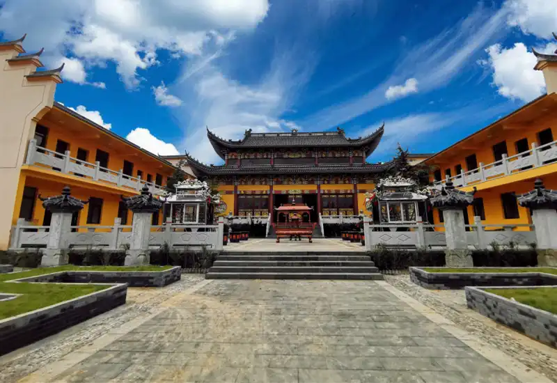 Hotels near Pan'an Wulongyuan Scenic Area