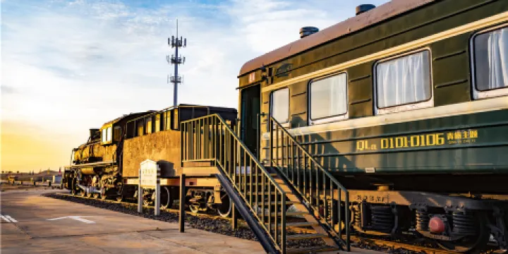 騰格里•金沙海