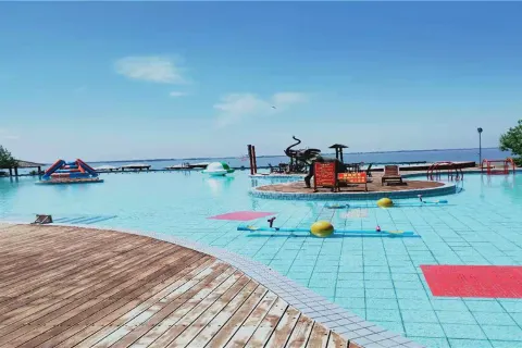 Lianhuan Lake Hot Spring Scenic Area