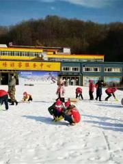 老界嶺滑雪場