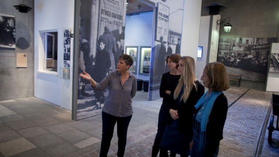Private 2-Hour Tour of the Holocaust History Museum