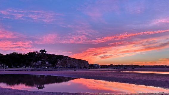 Sunrise Sightseeing in Qinhuangdao