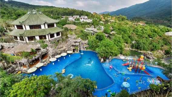 Nui Than Tai- Hot Springs Park