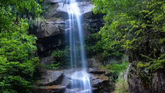 Huangling Shimen Gorge