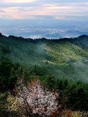 湖北三角山旅遊度假區