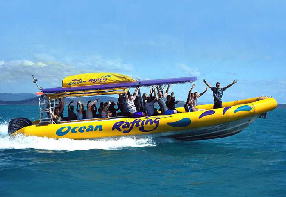 Whitsunday Islands & Heart Reef 1-Day Tour [Optional Speedboating on North/South Beach or + Scenic Flight] AUD 206.04