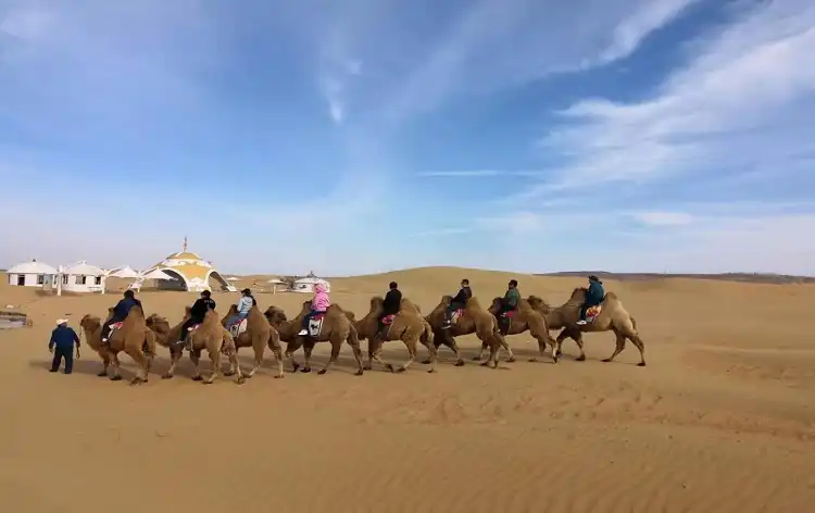 Hotels near Kubuqi Desert Wokuotai Tourism Area