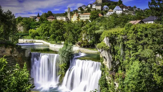 Dari Sarajevo: Perjalanan Sehari ke Travnik dan Jajce