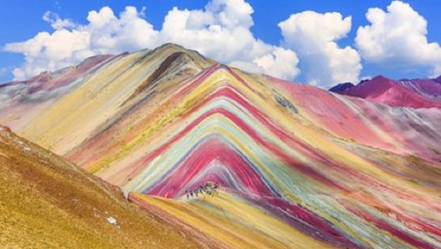 1-day tour to Vinicunca rainbow mountain in Cusco, Peru [hiking·Danxia landform·natural masterpiece]