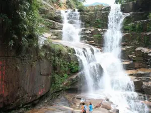Qinglong Waterfall