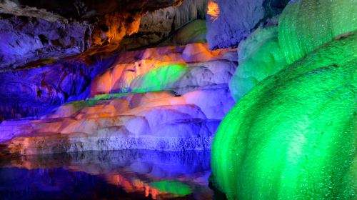 Water Curtain Cave