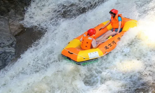 Jinshi River Drifting