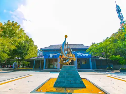 Hotels near Nanjing Andover Under Water World