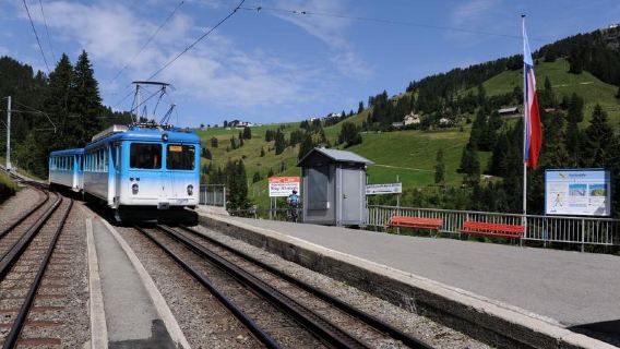 瑞士蘇黎世來回盧塞恩瑞吉山一日遊中文包車飯店接送