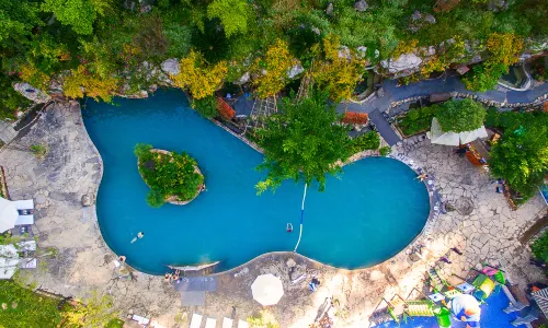 Meinvchi Hot Spring