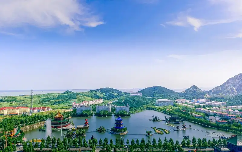 Hotels near Longxia Lake Scenic Area