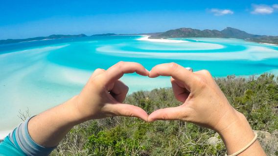 ทัวร์ 1 วัน หมู่เกาะวิทซันเดย์ + หาดไวท์เฮฟเวน | ชมปะการังรูปหัวใจด้วยเครื่องบินเล็ก