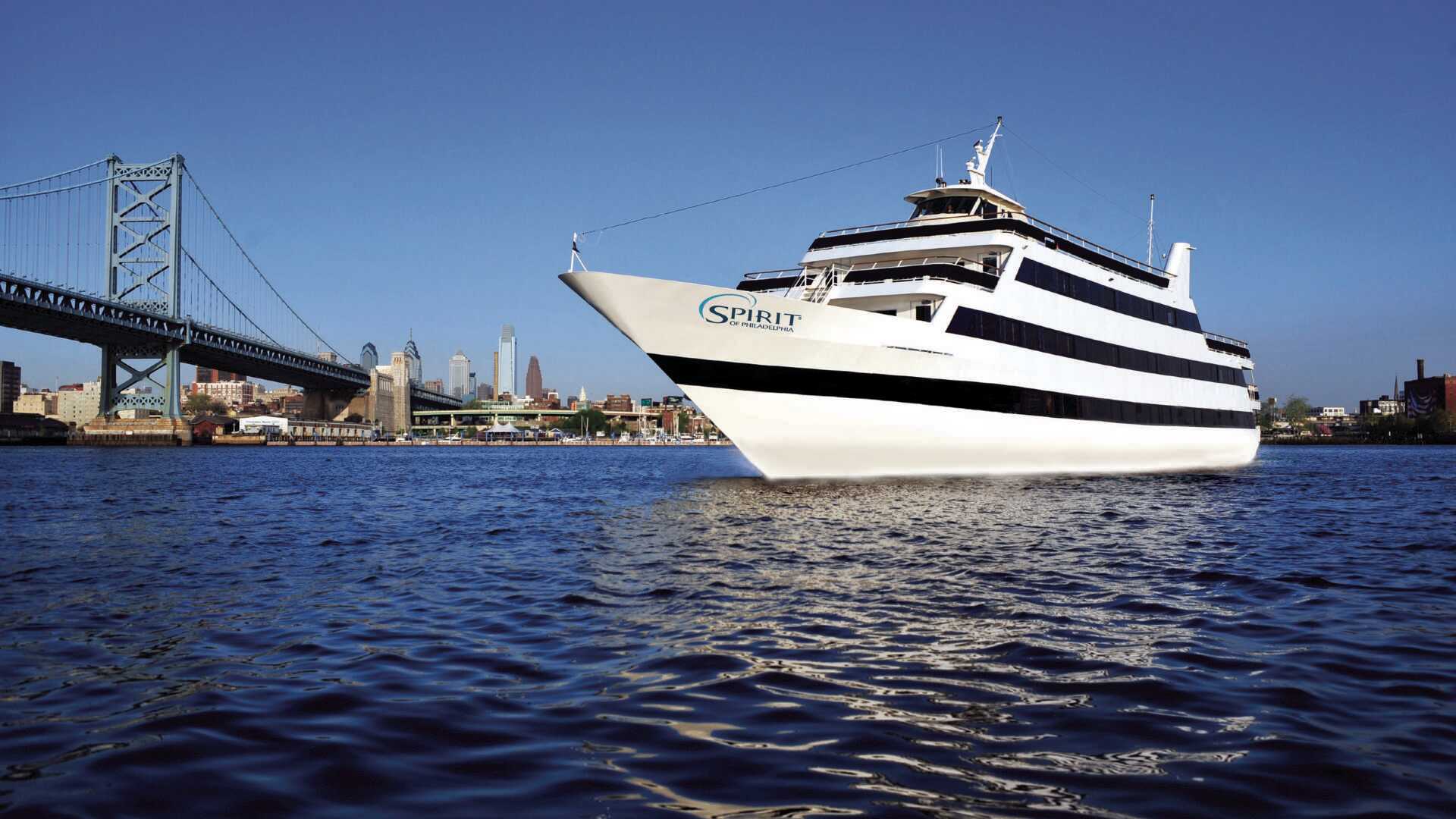 Hotels near City Cruises