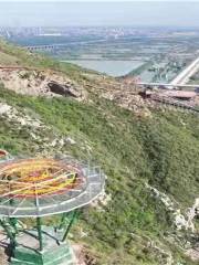 Longmen High-altitude Glass Observation Deck