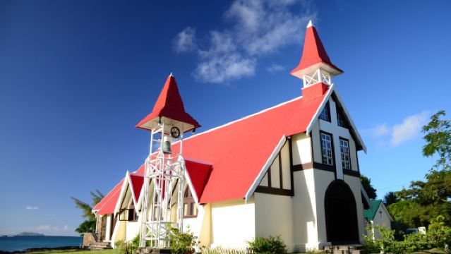 Церковь с красной крышей на Маврикии + Королевский ботанический сад + однодневный тур в Порт-Луи [Северный регион]