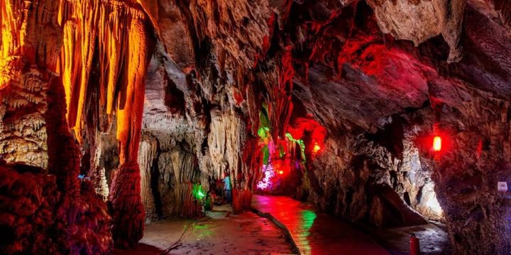 Shennongjia Shenlong Cave