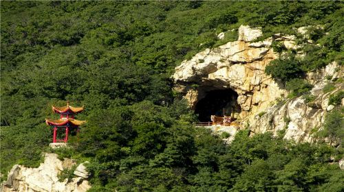 Qingyan Temple