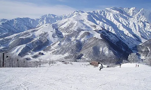Hakuba Iwatake Mountain Resort & Snow Field