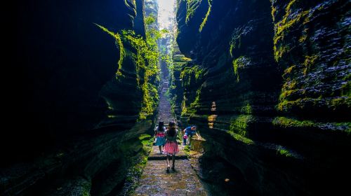 Enshi Suobuya Stone Forest Scenic Area