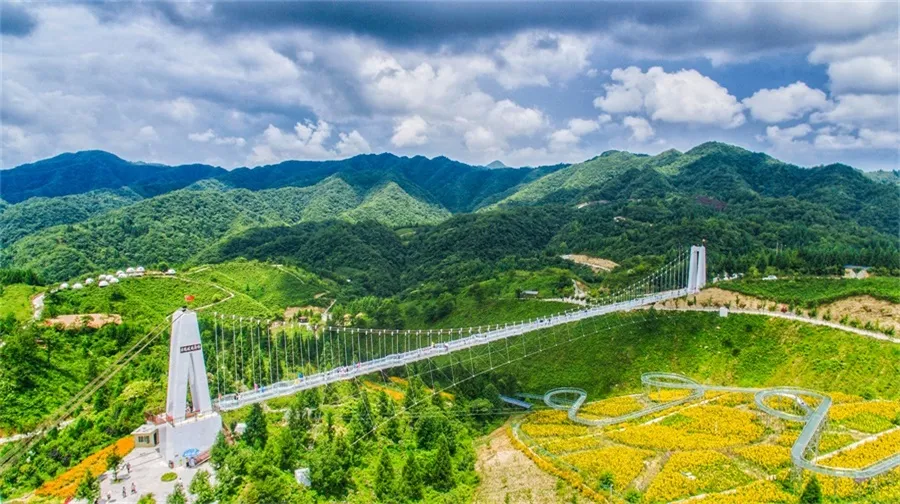 3_雲中花都