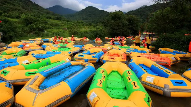 Xinxing Rafting