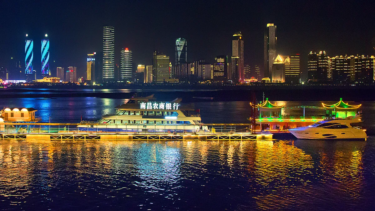 2_Tengwang Pavilion Cruise