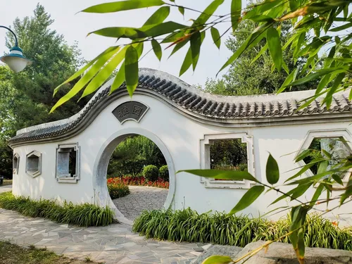 3_Garden of World's Flowers