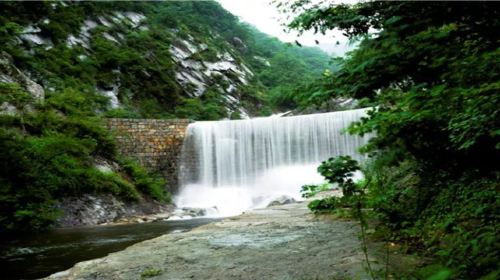 Baimajian in the Main Scenic Area of Dabie Mountain