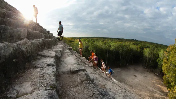 Tour di un giorno alle rovine di Coba e al parco di snorkeling Xel-Ha (con trasferimento di andata e ritorno)