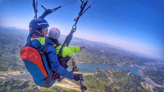安吉馭風滑翔傘俱樂部滑翔傘飛行體驗【浙江安吉高空滑翔傘體驗/日出日落穿越雲海/距雲上草原景區40公里】