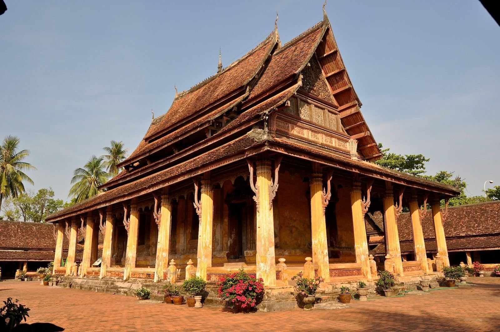 Vientiane Full Day Tour + Central Market (Private Tour)