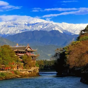 【都江堰天氣】2026都江堰氣溫指南,最佳旅遊季節與穿衣搭配建議