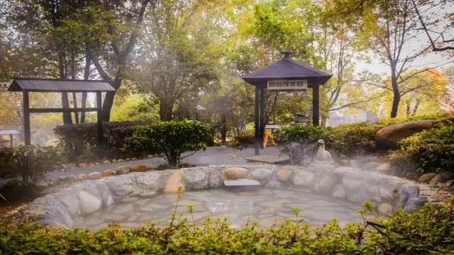 Hot springs in Xianning
