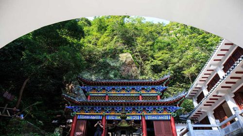 Mount Mingfeng Scenic Area