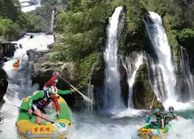 Gulong Gorge Rafting